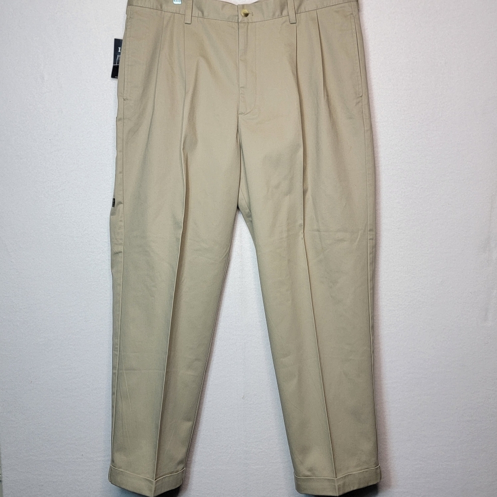 NWT IZOD Men's Tan Pleated Pants SIZE 40X32